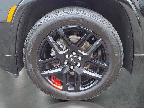 Used 2023 Chevrolet Traverse Premier w/ Redline Edition image 10