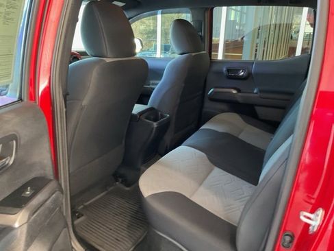 Used 2021 Toyota Tacoma TRD Sport w/ Advanced Technology Package image 15