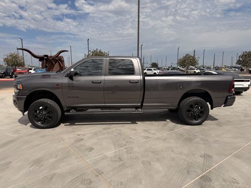 Used 2022 RAM 3500 Big Horn w/ Level C Equiment Group AWD/4WD image 2