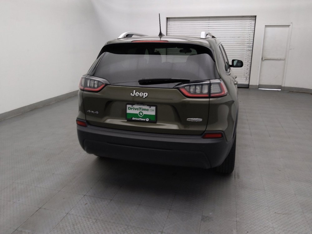 Used 2019 Jeep Cherokee Latitude Plus w/ Cold Weather Group AWD/4WD image 7