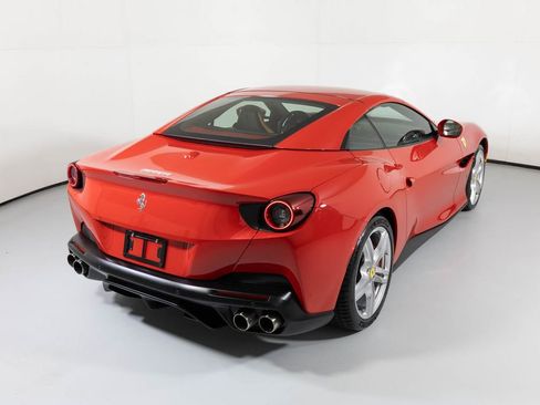 Used 2020 Ferrari Portofino image 16