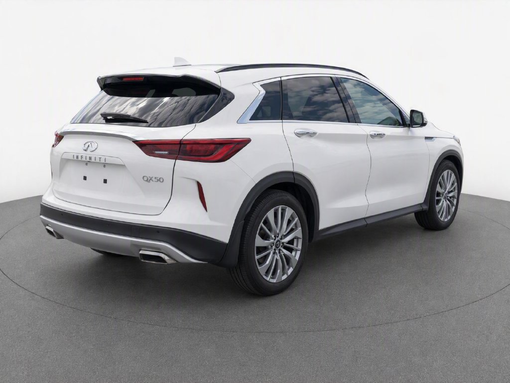 Certified 2023 INFINITI QX50 Luxe AWD/4WD image 4