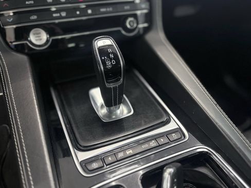 Used 2020 Jaguar F-PACE SVR AWD/4WD image 30
