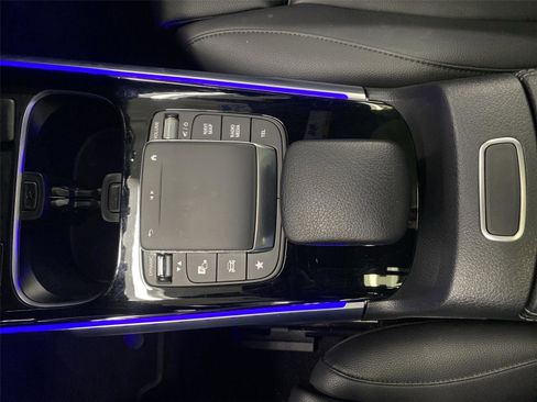 Used 2023 Mercedes-Benz EQB 250+ image 27