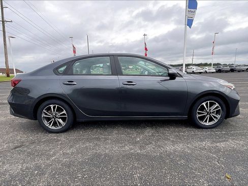 Used 2023 Kia Forte LXS FWD image 6