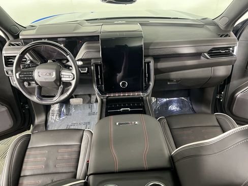 Certified 2025 GMC Yukon AT4 Ultimate w/ LPO, Floor Liner Package AWD/4WD image 9