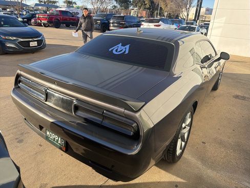 Used 2019 Dodge Challenger R/T w/ Plus Package image 11