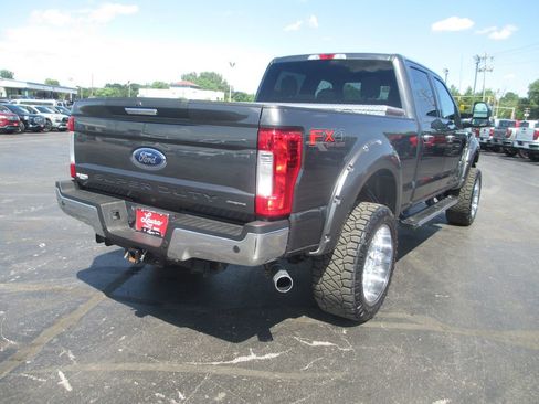 Used 2017 Ford F250 XLT w/ XLT Premium Package AWD/4WD image 5