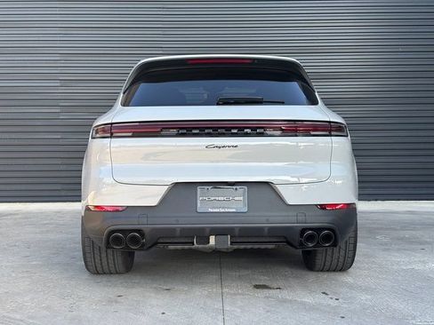 Certified 2026 Porsche Cayenne AWD/4WD image 6