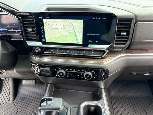 Used 2025 Chevrolet Silverado 1500 RST AWD/4WD image 23