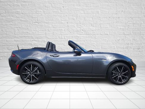 Used 2024 MAZDA MX-5 Miata Grand Touring w/ Weather Package RWD image 7