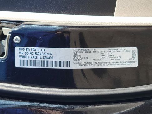 Used 2021 Chrysler Pacifica Touring-L image 15