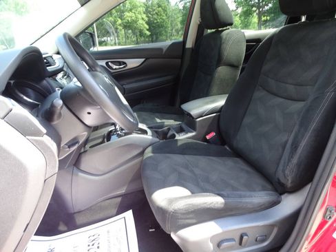Used 2015 Nissan Rogue AWD w/ SV Moonroof Package image 3