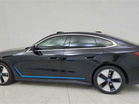 Used 2023 BMW i4 eDrive35 image 4
