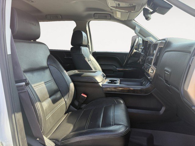 Used 2016 GMC Sierra 2500 Denali w/ Duramax Plus Package AWD/4WD image 13