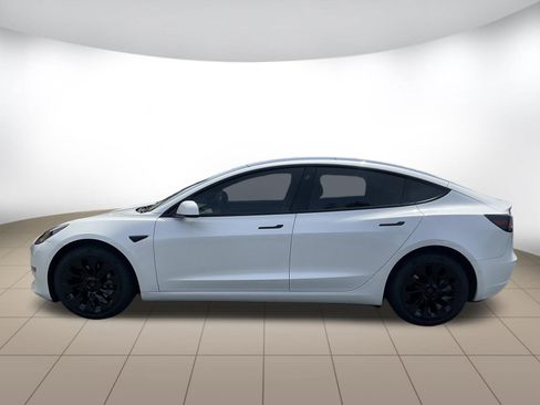 Used 2022 Tesla Model 3 Long Range AWD/4WD image 6