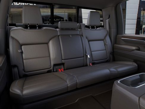 New 2026 GMC Sierra 2500 Denali w/ Denali Reserve Package image 17