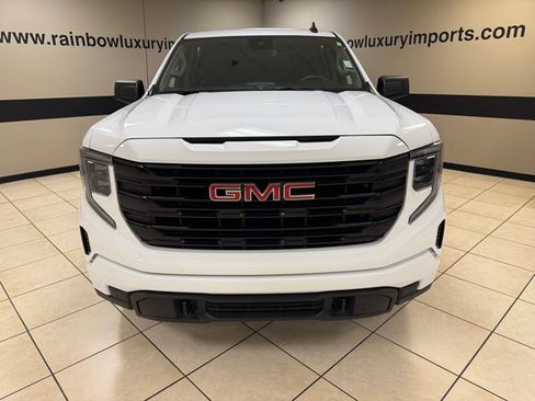Used 2024 GMC Sierra 1500 Pro w/ Graphite Edition RWD image 2