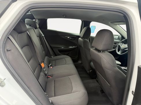 Used 2023 Chevrolet Malibu LS FWD image 18