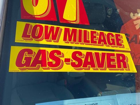 Used 2007 Chevrolet Equinox LT w/ LT Preferred Equipment Group image 9