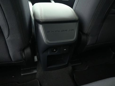 New 2026 Ford Explorer Active RWD image 21