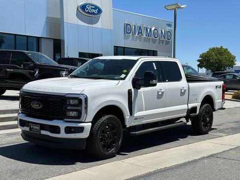 New 2026 Ford F250 Lariat w/ Black Appearance Package AWD/4WD image 2