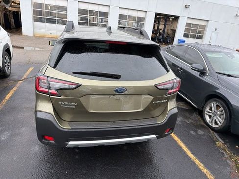 Used 2025 Subaru Outback Limited w/ Popular Package #2 image 7