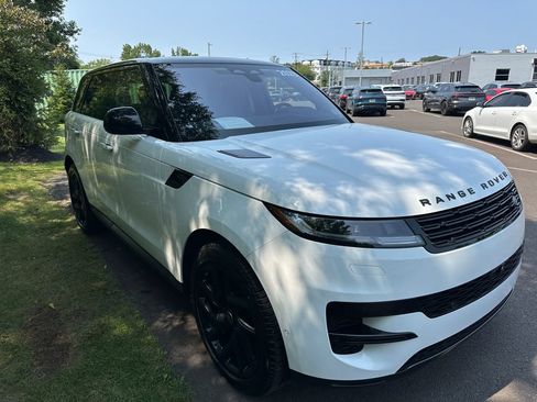 Used 2023 Land Rover Range Rover Sport SE AWD/4WD image 16