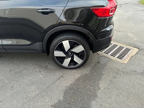 Used 2023 Volvo XC40 Recharge Plus AWD/4WD image 8