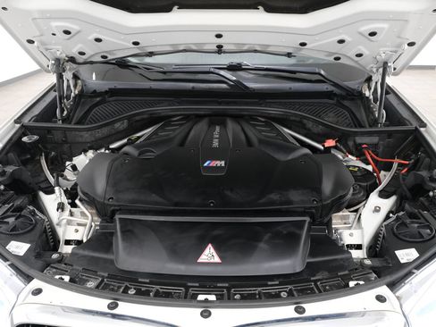 Used 2016 BMW X6 M AWD/4WD image 41