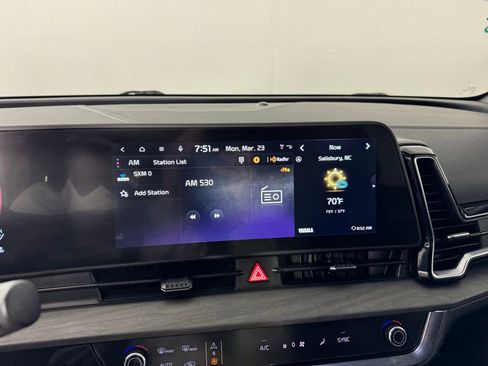 Used 2025 Kia Sportage X-Line w/ Premium Package image 17