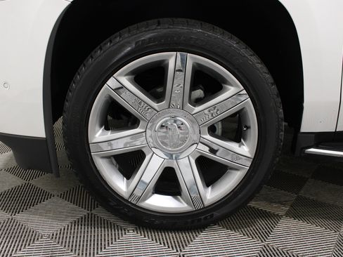 Used 2019 Cadillac Escalade Luxury AWD/4WD image 37