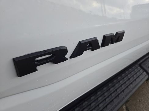 New 2026 RAM 1500 Express image 19