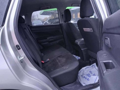 Used 2013 Mitsubishi Outlander Sport ES image 16