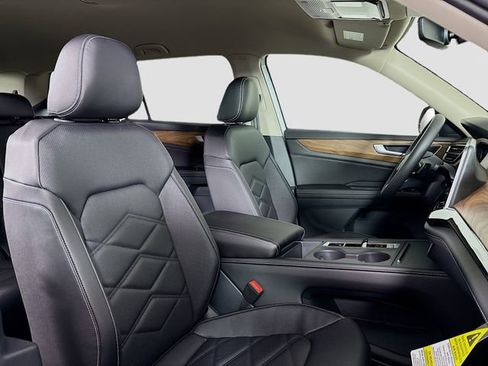 New 2026 Volkswagen Atlas SE image 29