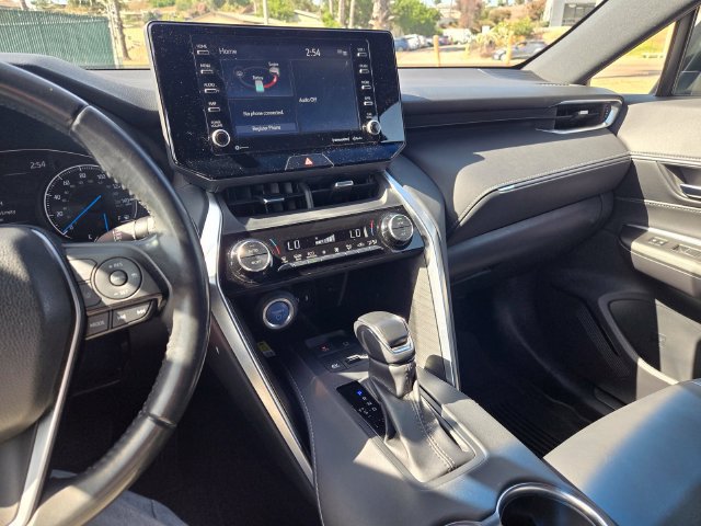 Used 2022 Toyota Venza XLE AWD/4WD image 17