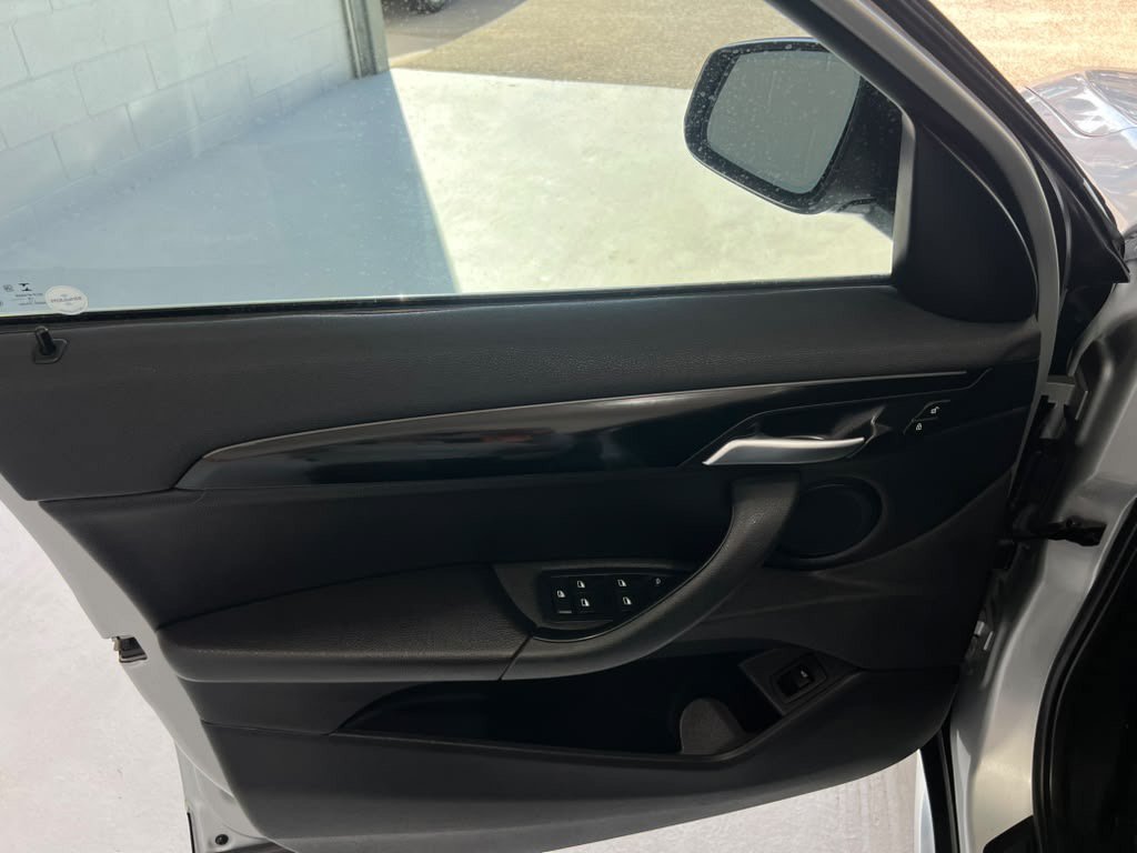 Used 2019 BMW X1 sDrive28i w/ Convenience Package FWD image 12