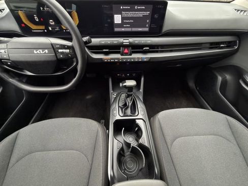 Used 2025 Kia K4 FWD image 16