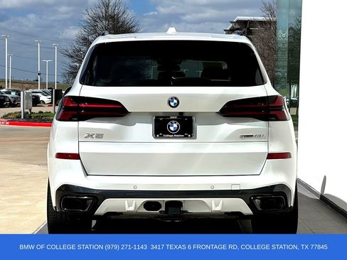 Used 2026 BMW X5 sDrive40i w/ Executive Package image 6