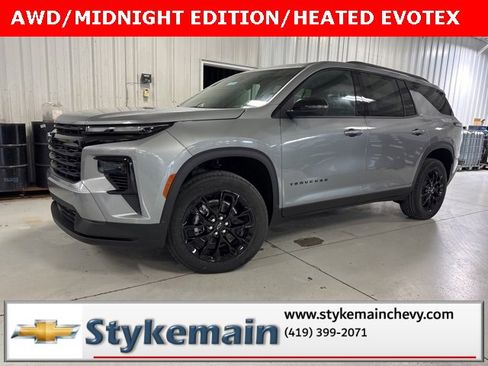 New 2026 Chevrolet Traverse LT image 1