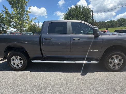 Used 2025 RAM 2500 Big Horn AWD/4WD image 7