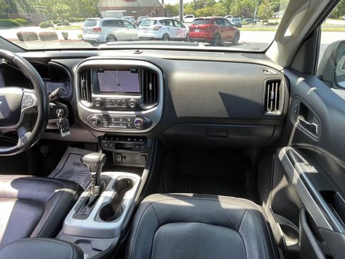 Used 2018 Chevrolet Colorado ZR2 w/ LPO, Premium Interior Package AWD/4WD image 14