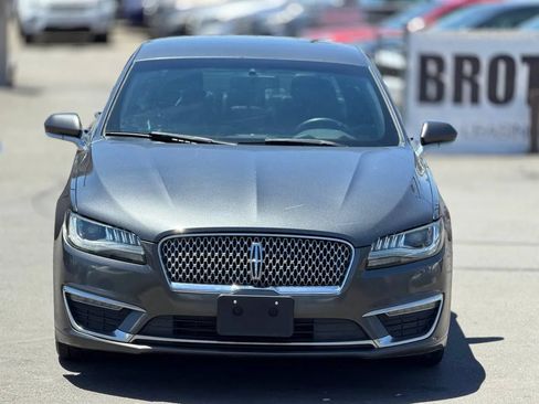 Used 2017 Lincoln MKZ Premiere FWD image 4