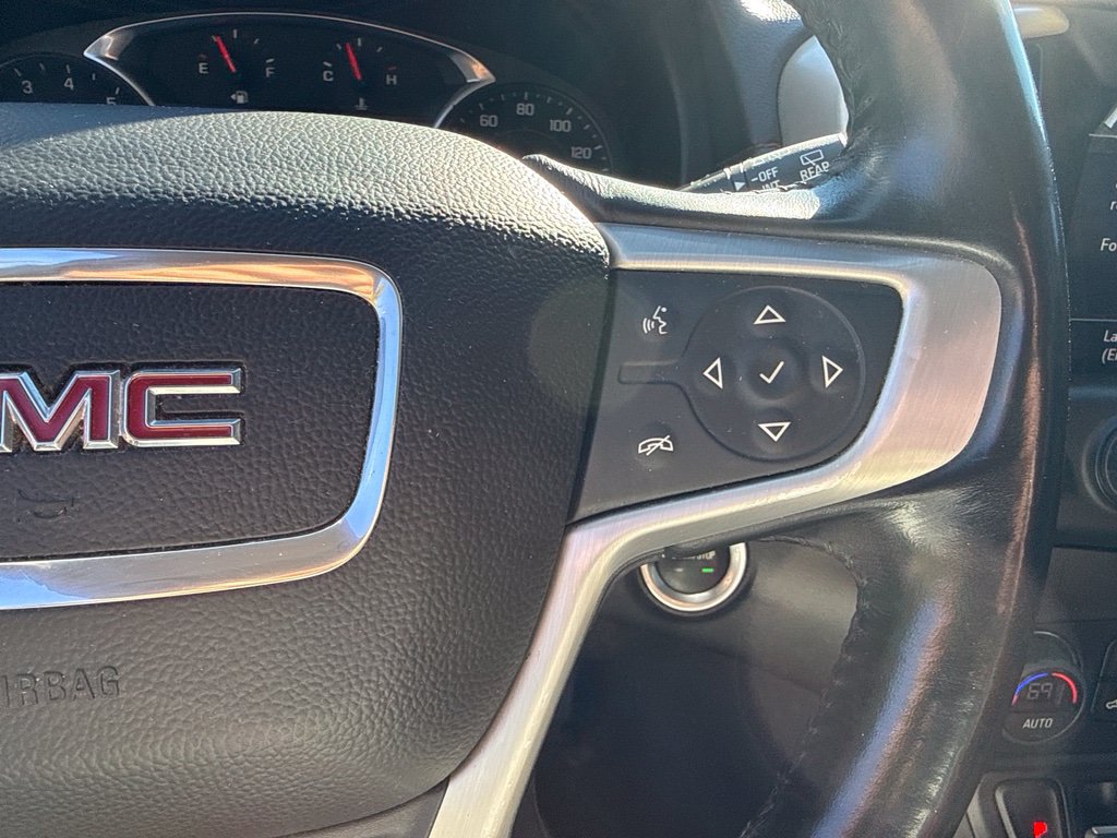 Used 2020 GMC Terrain SLE w/ Driver Convenience Package FWD image 11