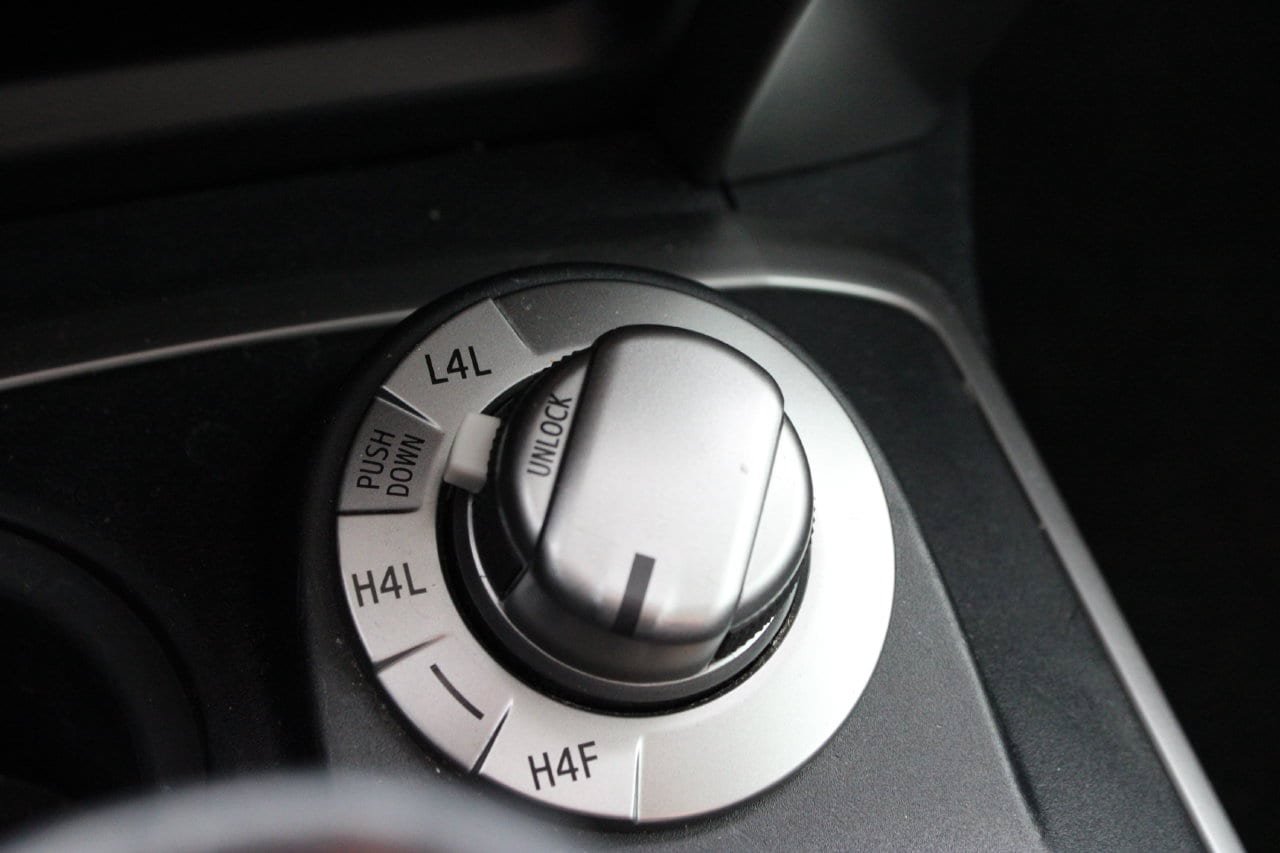 Used 2017 Toyota 4Runner Limited AWD/4WD image 19