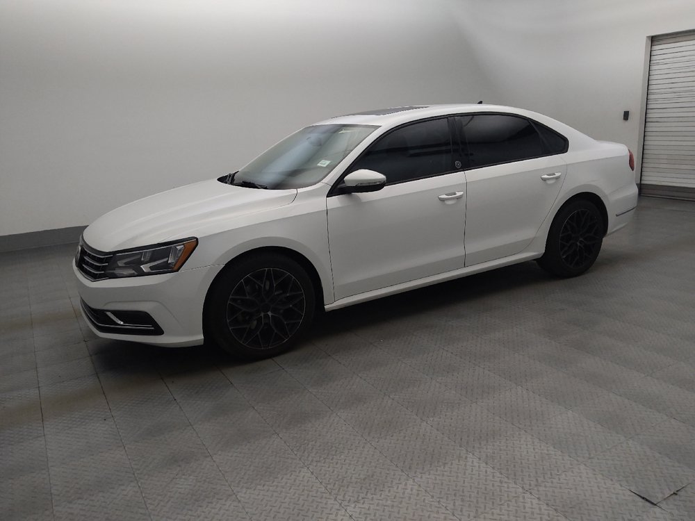 Used 2019 Volkswagen Passat 2.0T Wolfsburg FWD image 2