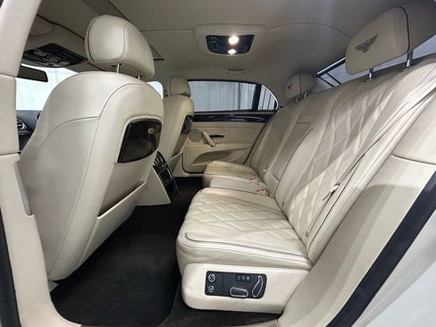 Used 2016 Bentley Flying Spur W12 image 28