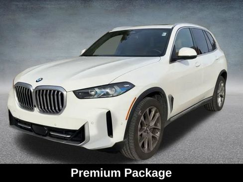 Used 2024 BMW X5 xDrive40i w/ Premium Package AWD/4WD image 9