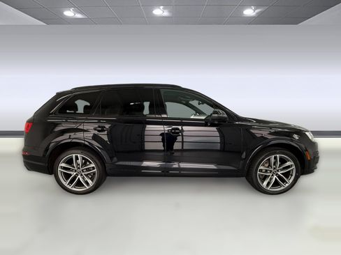 Used 2018 Audi Q7 3.0T Prestige w/ Prestige Package AWD/4WD image 7