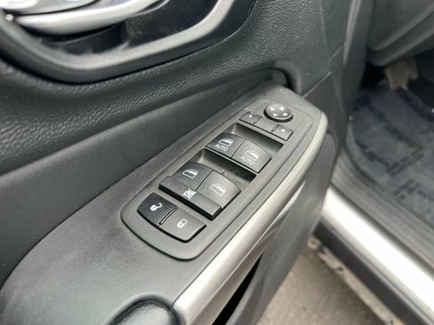 Used 2021 Jeep Cherokee Latitude Lux w/ Sun & Sound Group image 13